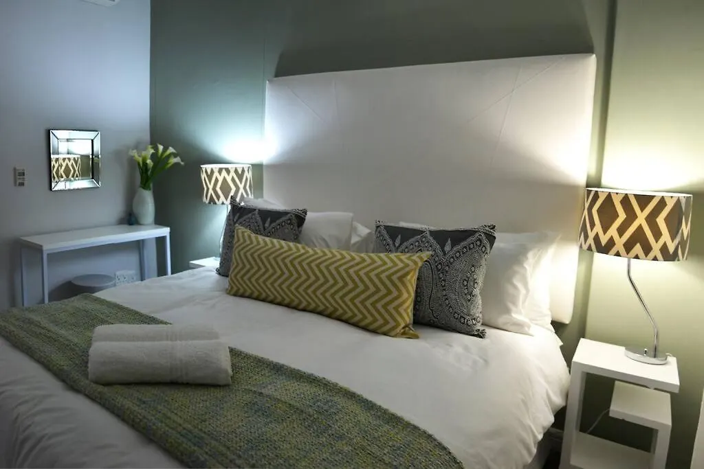 Lovely 1-Bedroom De Waterkant Apt With Parking And Wifi Cape Town South Africa