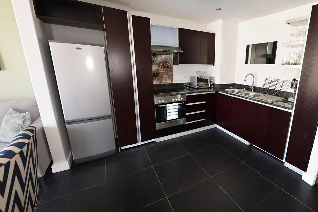 Lovely 1-Bedroom De Waterkant Apt With Parking And Wifi Cape Town 0*,