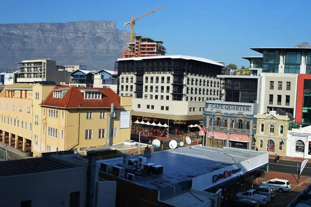 Lovely 1-Bedroom De Waterkant Apt With Parking And Wifi Cape Town 0*,